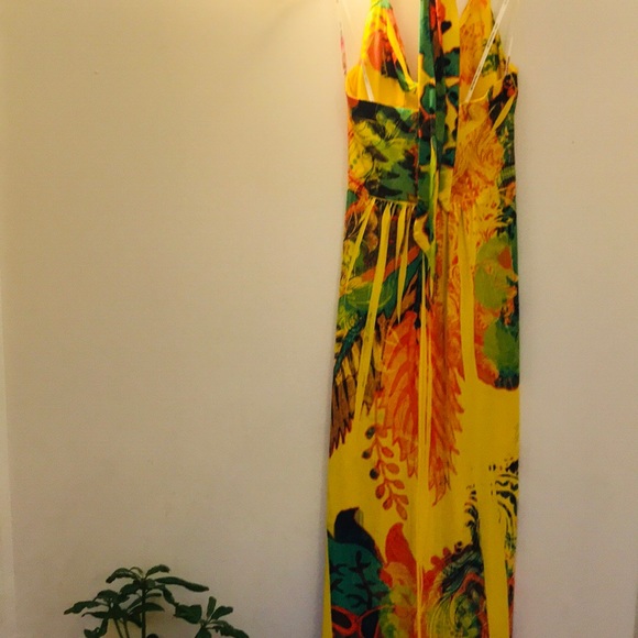 Maxi Dress (S) Halter-Top floral prints. 👒 - Picture 4 of 6